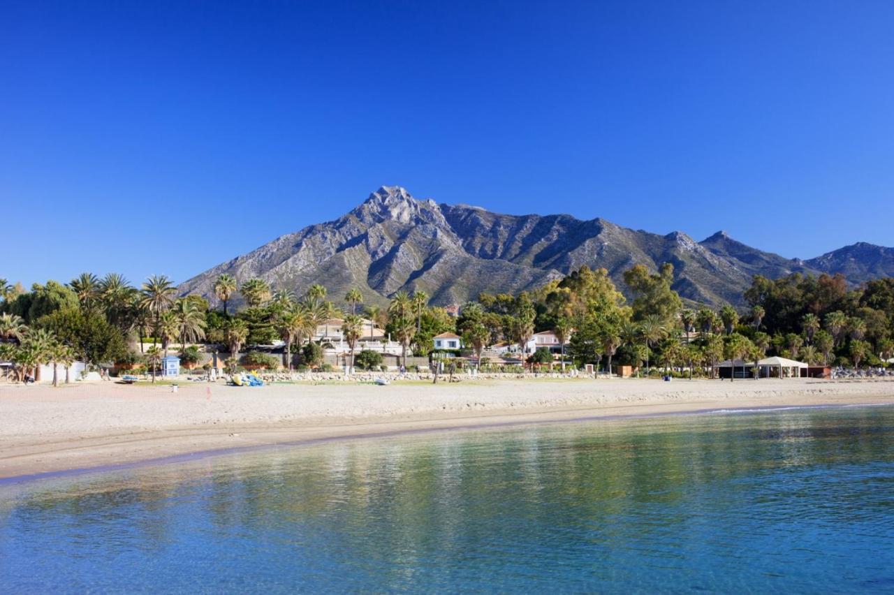 Luxury 3 Bedroom House At La Quinta Golf Course Ocean And Mountain View Benahavis Exterior photo